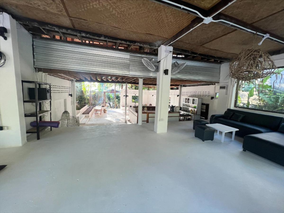 Haad Chao Phao Resort Exterior photo