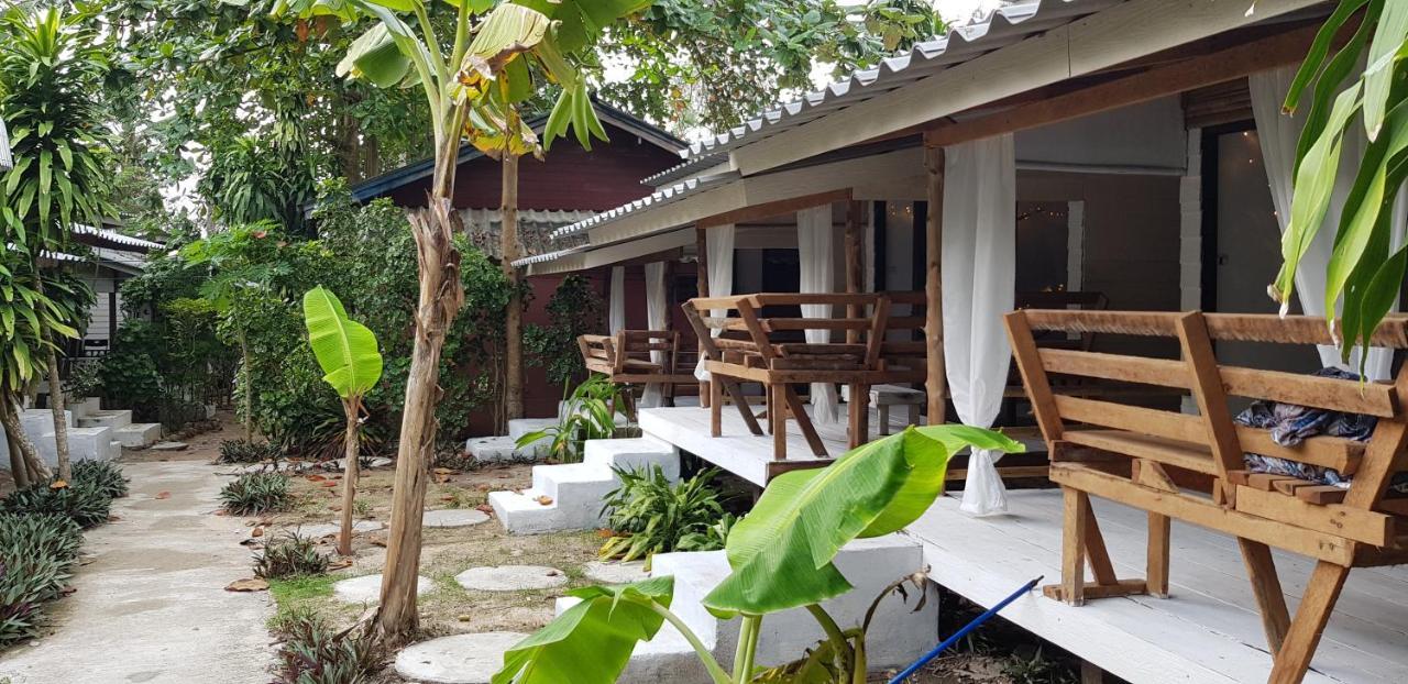 Haad Chao Phao Resort Exterior photo
