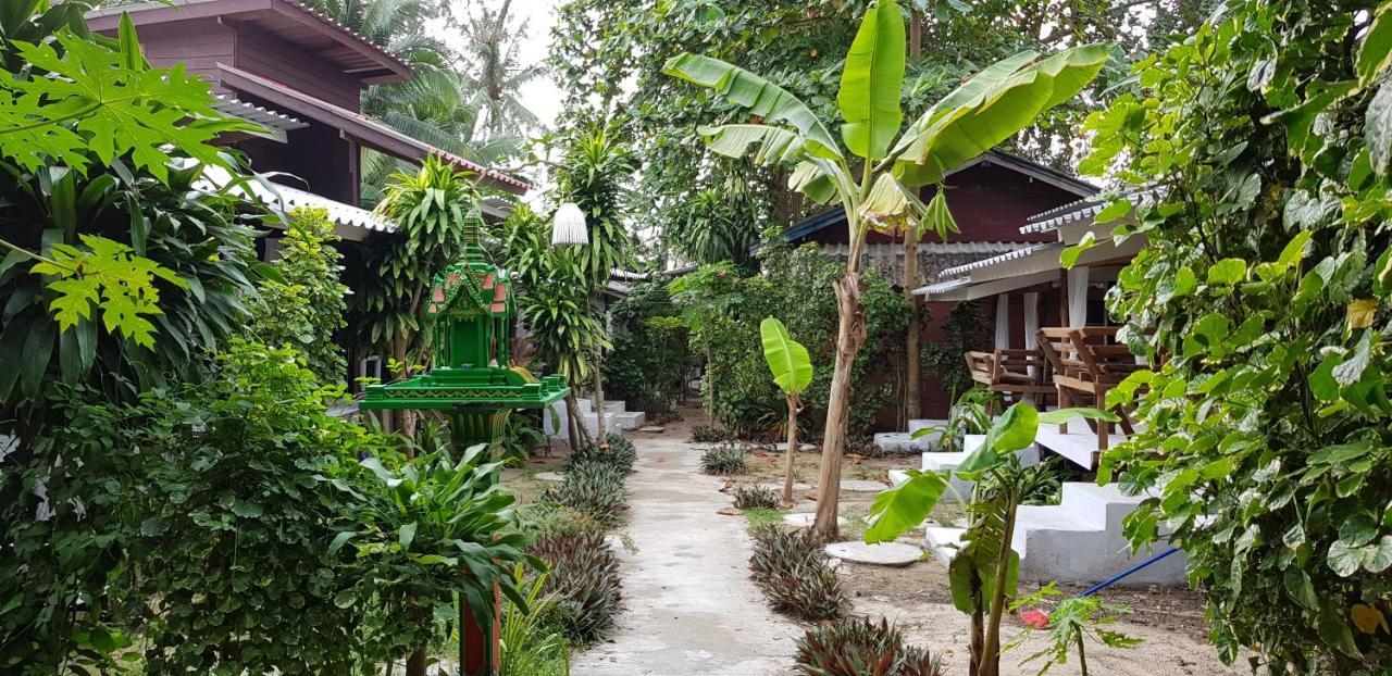 Haad Chao Phao Resort Exterior photo