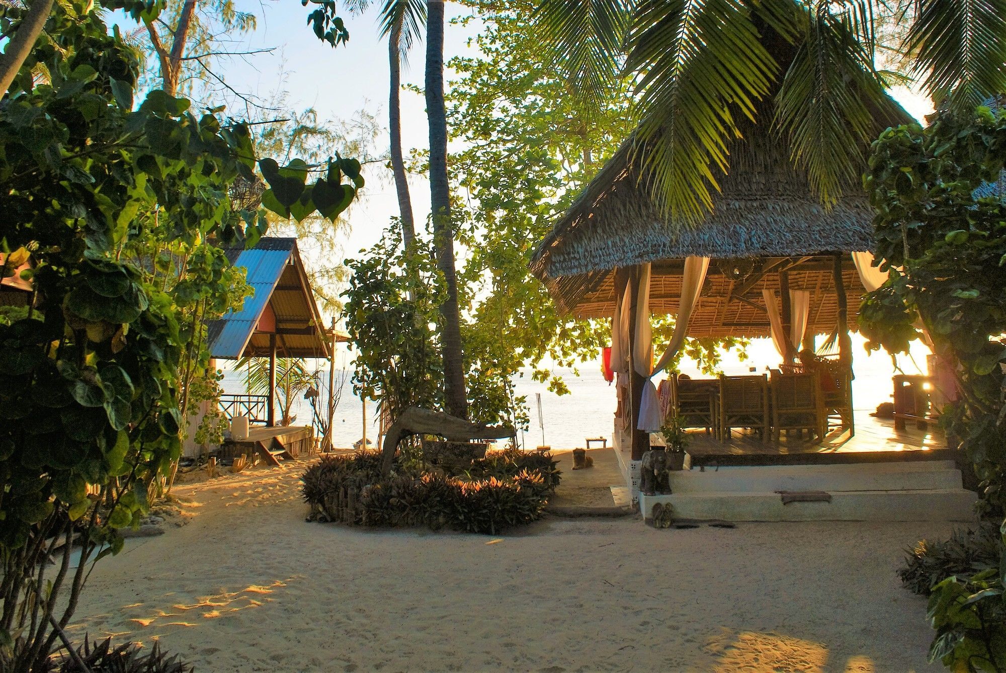 Haad Chao Phao Resort Exterior photo
